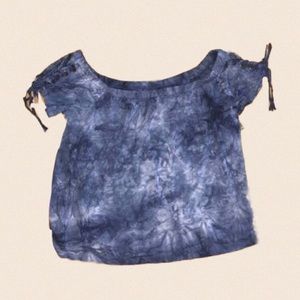 OFF THE SHOULDER American Eagle top.